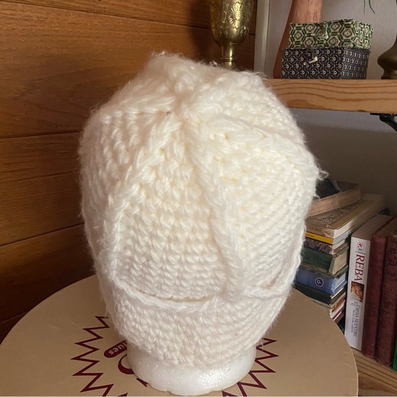 Vintage 70s white handmade crochet bucket hat - Picture 4 of 4